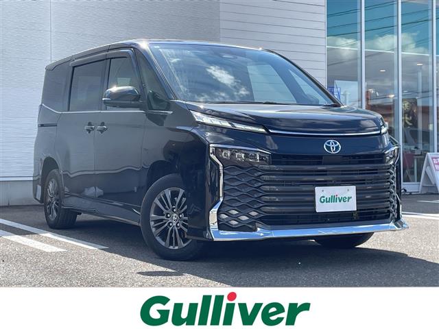 Toyota Voxy 1