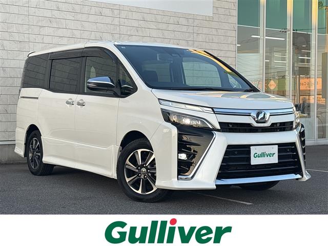 Toyota Voxy 1