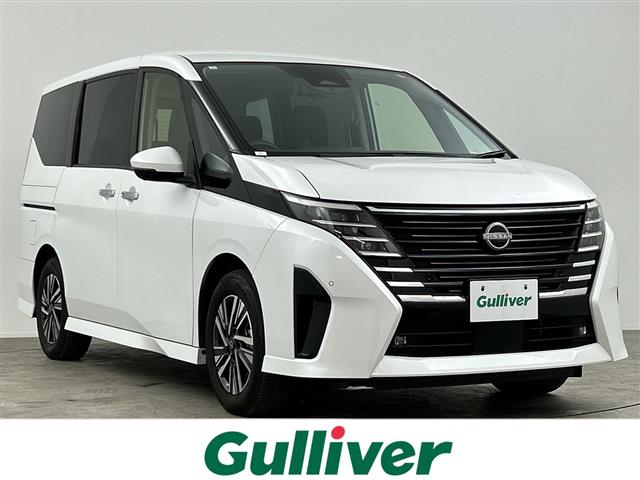 Nissan Serena 1
