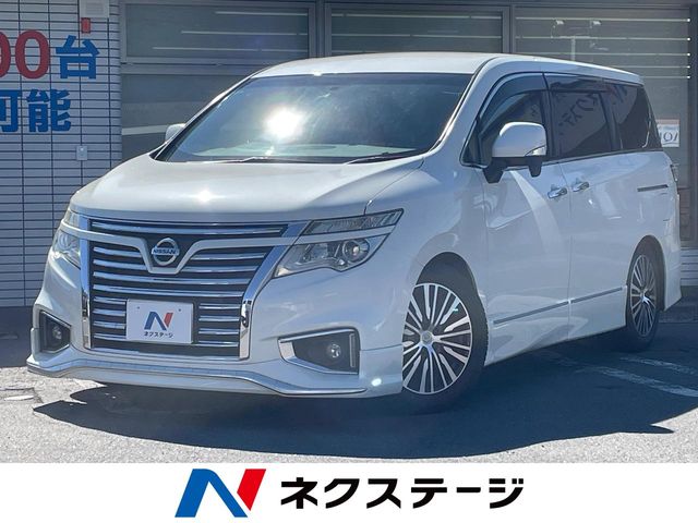 Nissan Elgrand 1