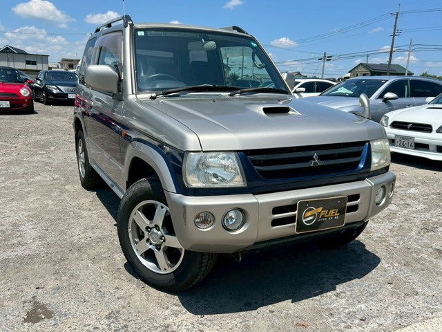 Mitsubishi Pajero Mini 1