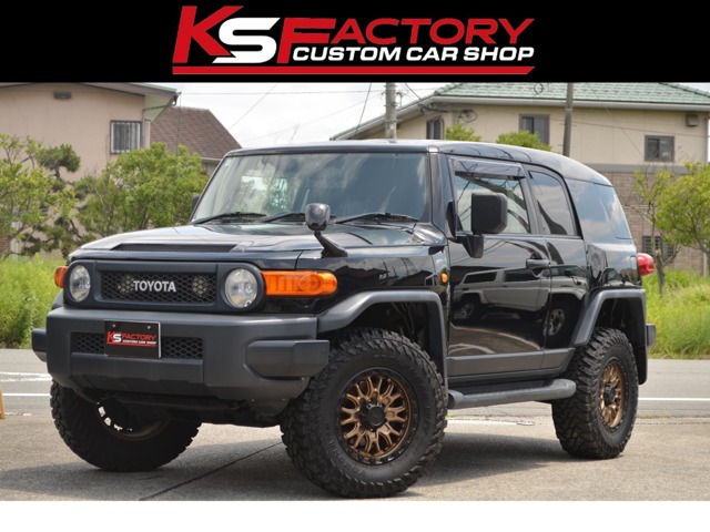 Toyota FJ Cruiser 2