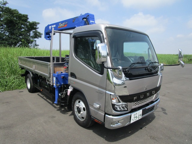 Mitsubishi Fuso Canter 1