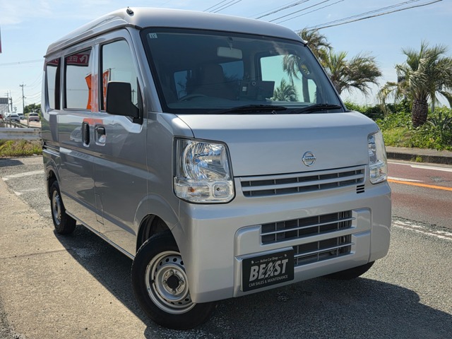 Nissan NV100 Clipper 1