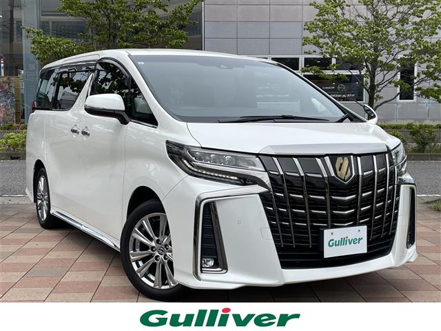 Toyota Alphard 1