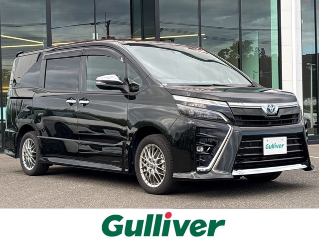 Toyota Voxy 2