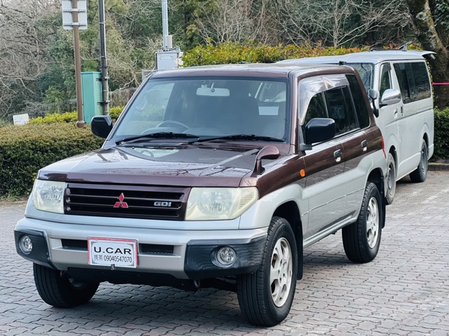 Mitsubishi Pajero iO 1