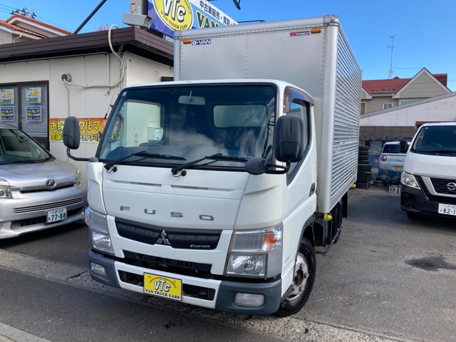 Mitsubishi Fuso Canter 1