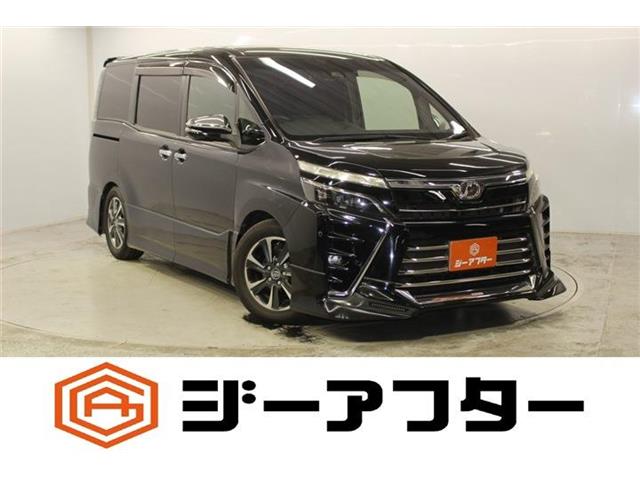 Toyota Voxy 1