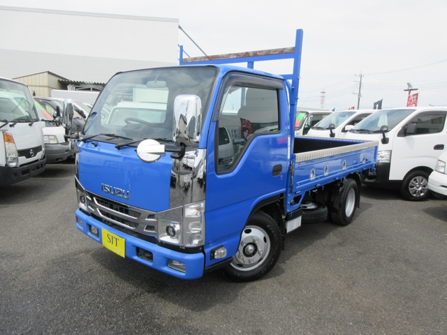 2021 Isuzu Elf