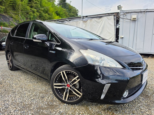2013 Toyota Prius α