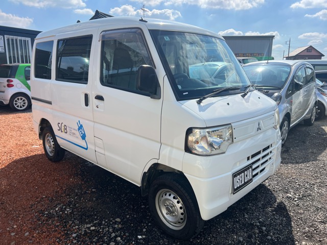 2013 Mitsubishi Minicab MiEV