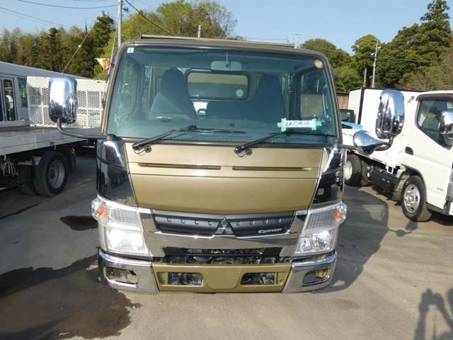 Mitsubishi Fuso Canter 2