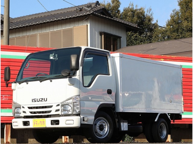 2017 Isuzu Elf
