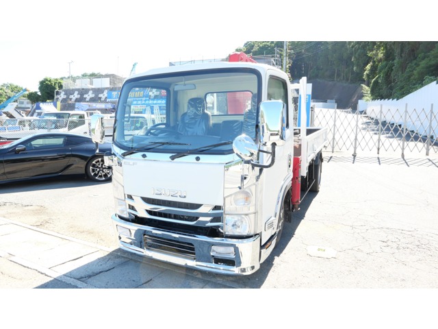 Isuzu Elf 1