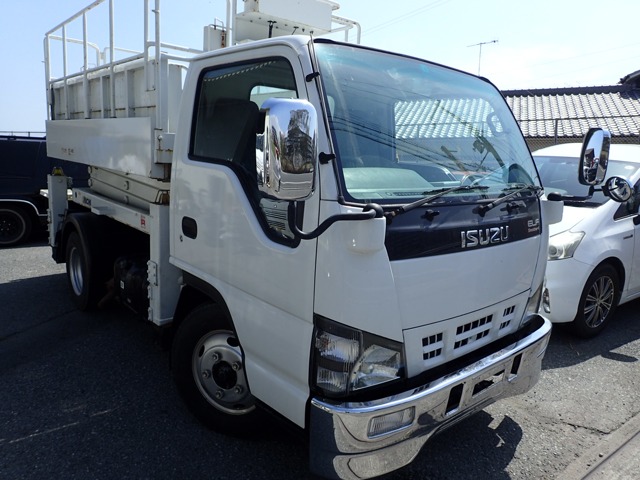 2007 Isuzu Elf