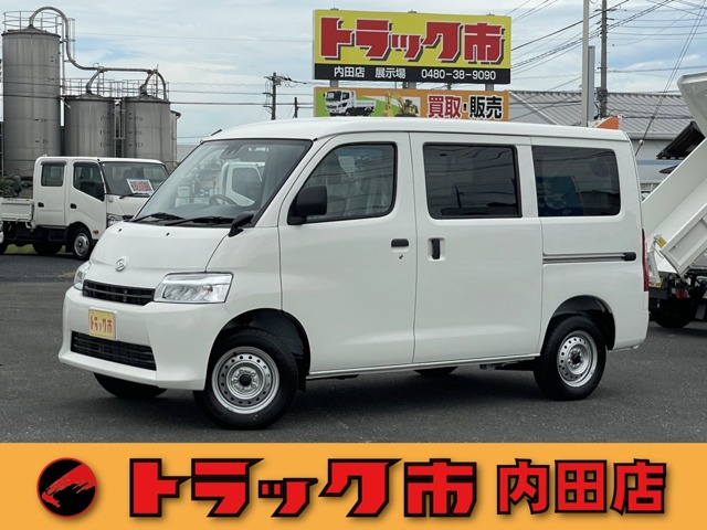 Daihatsu グランマックスカーゴ 1