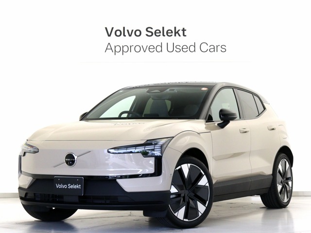 Volvo EX30 1