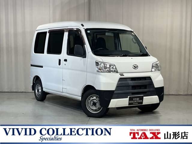 Daihatsu Hijet Cargo 1