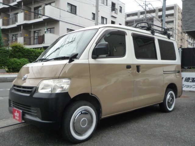 Toyota Light Ace Van 1