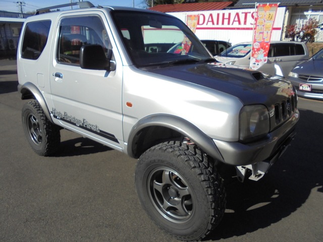 Mazda AZ-Offroad 660 XC 4WD lift-up aftermarket 16-inch alloy MT tires, genuine keyless