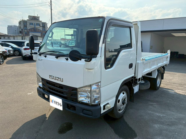 2018 Isuzu Elf