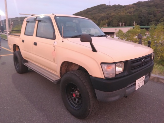 2004 Toyota Hilux
