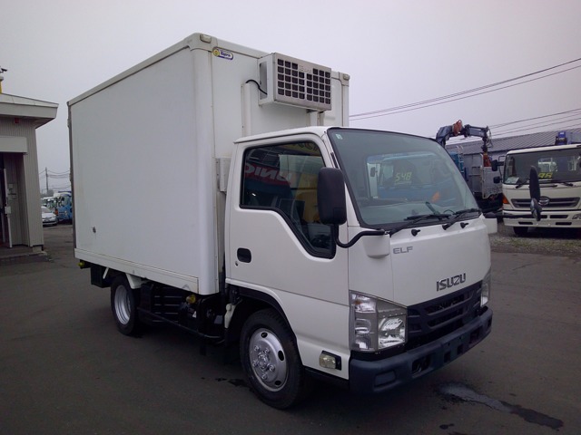 Isuzu Elf 1