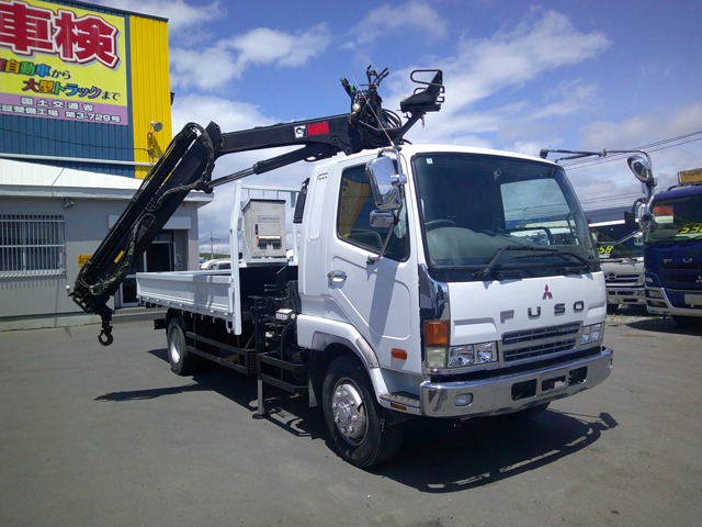 Mitsubishi Fuso Fighter 1
