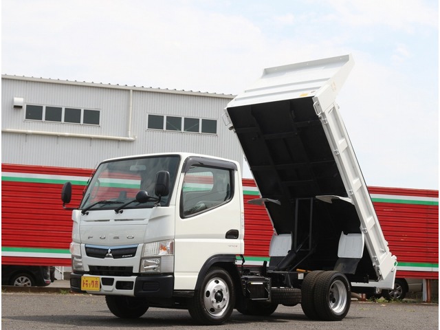 Mitsubishi Fuso Canter 1