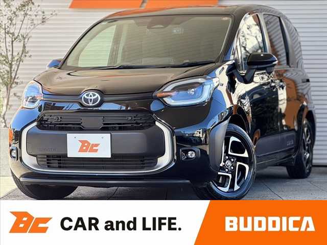 Toyota Sienta 1