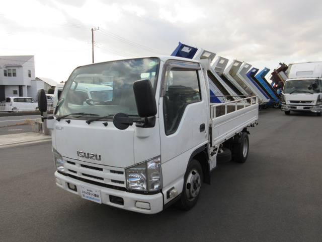 2012 Isuzu Elf