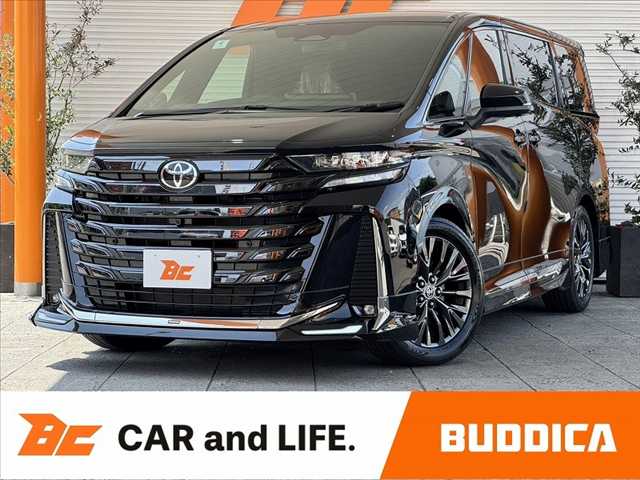 Toyota Vellfire 1