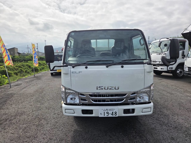 2020 Isuzu Elf