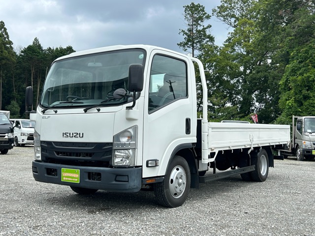 2018 Isuzu Elf