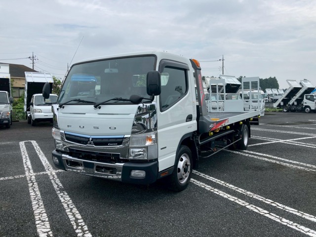 Mitsubishi Fuso Canter 1