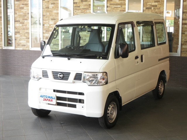 Nissan NV100 Clipper 1