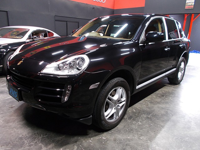 Porsche Cayenne 2
