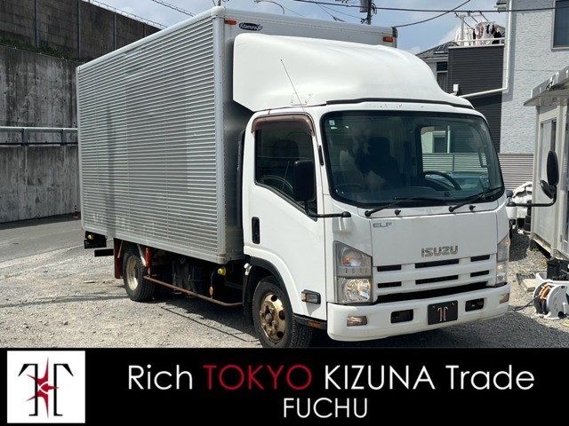 2011 Isuzu Elf