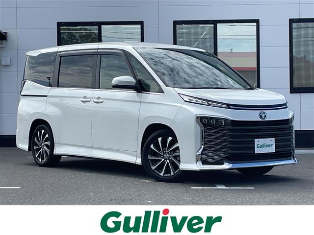 Toyota Voxy 1