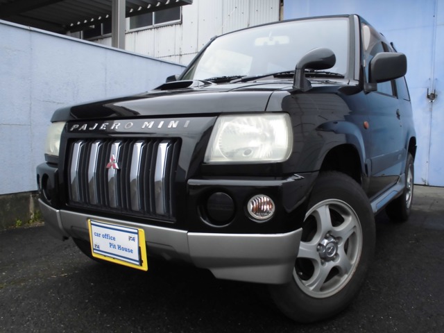 Mitsubishi Pajero Mini 1