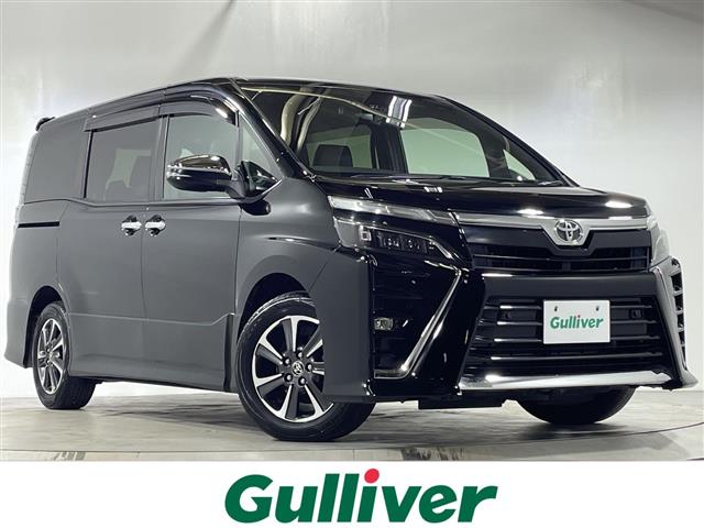 Toyota Voxy 1
