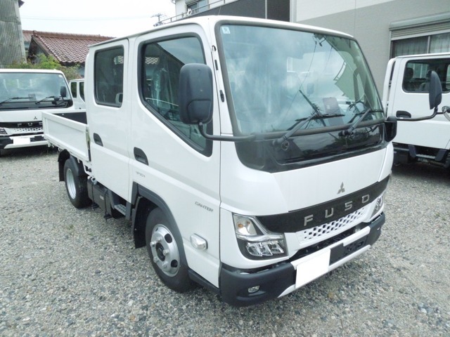 Mitsubishi Fuso Canter 1
