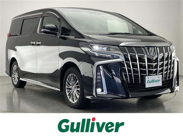 Toyota Alphard 1