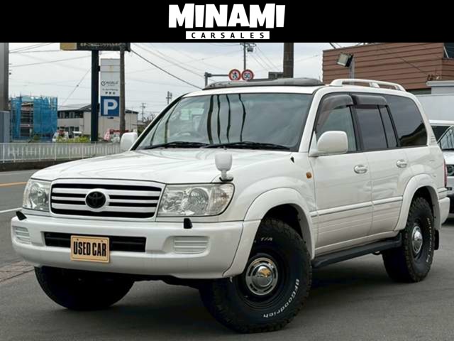 Toyota Land Cruiser 100 2