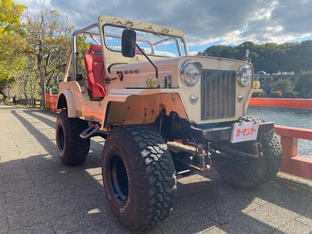 1990 Mitsubishi Jeep