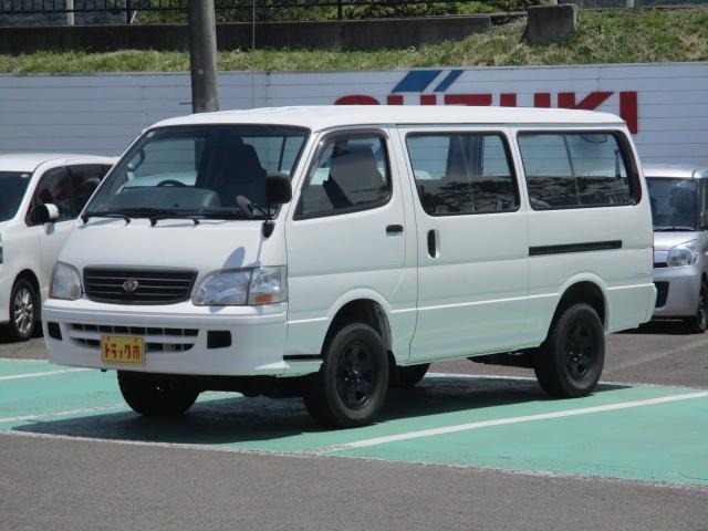 Toyota Hiace 1