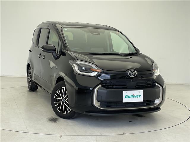 Toyota Sienta 1