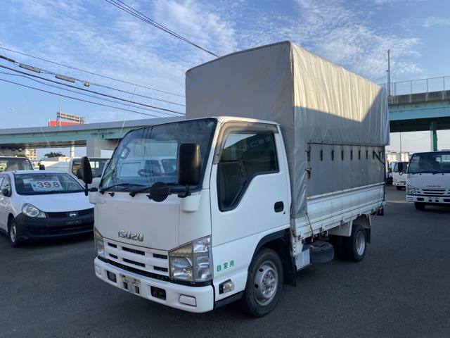 Isuzu Elf 1