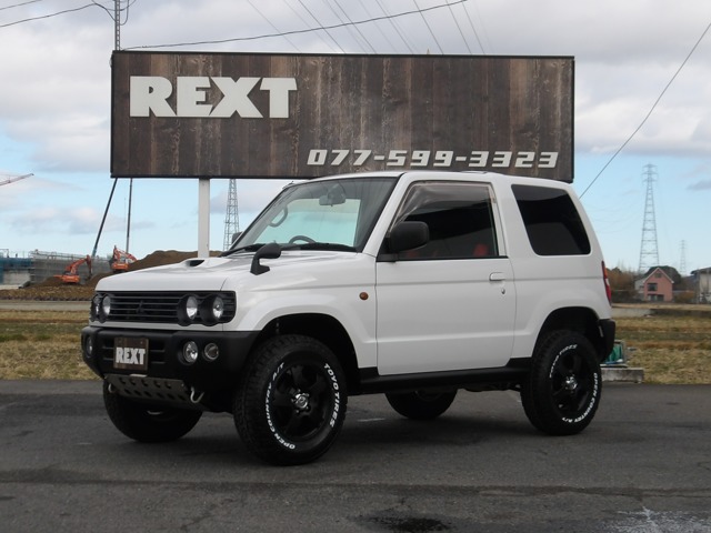 Mitsubishi Pajero Mini 1